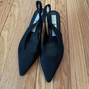Black Zara kitten heels